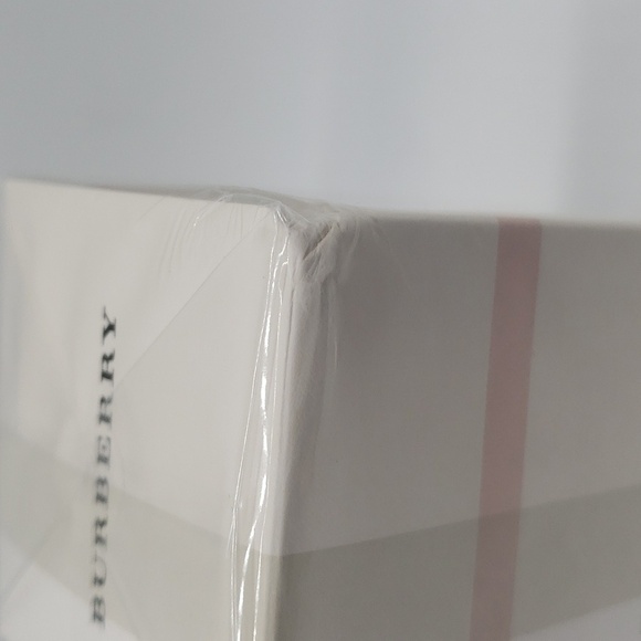 534- Burberry Touch Women's Made In Spain NWT - Picture 2 of 5